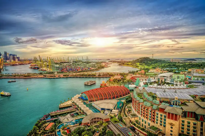 Sentosa Island - Universal Studios, Adventure Cove, S.E.A. Aquarium, beaches